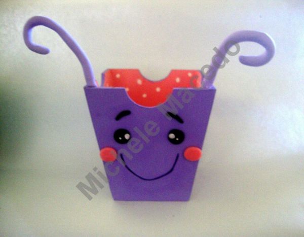 Cachepot Dona Borboletinha